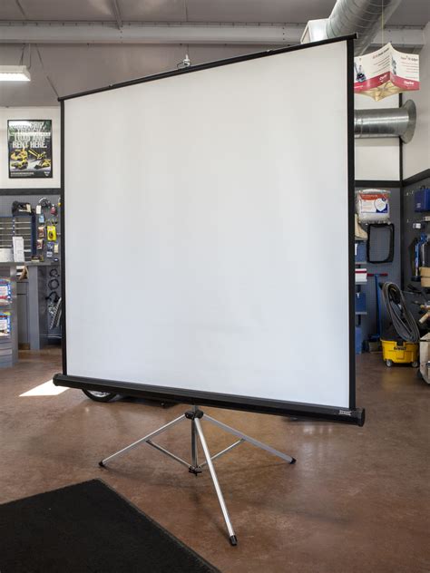 good quality projector screen