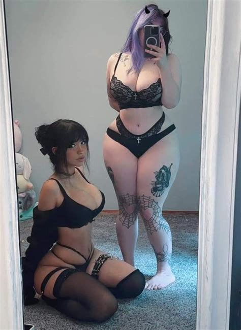 goth pawg