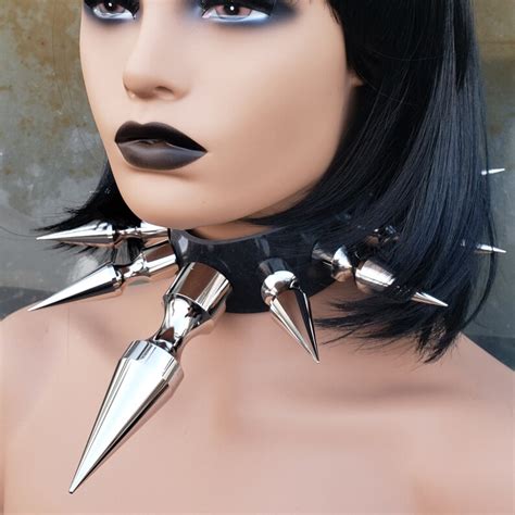 gothic collar