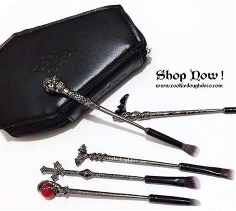 Gothic Makeup Set