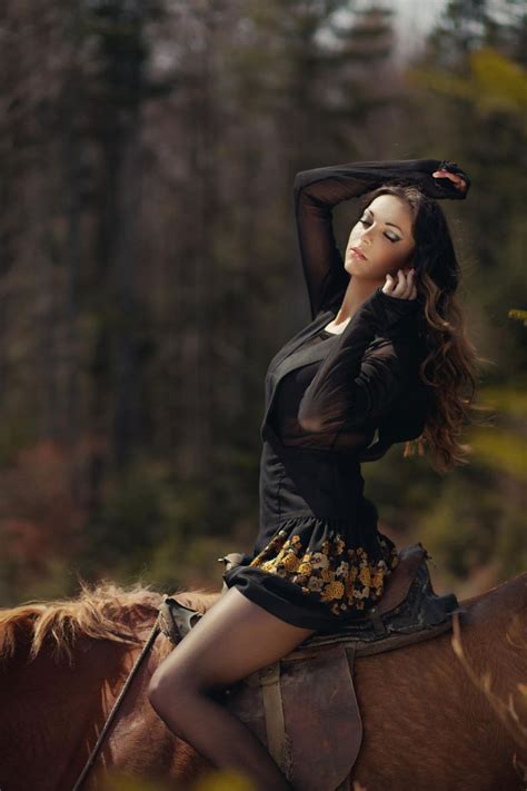 gothic woman riding horse vk