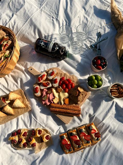 gourmet picnic setup