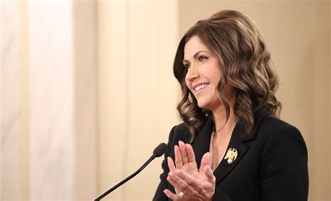 governor kristi noem pictures