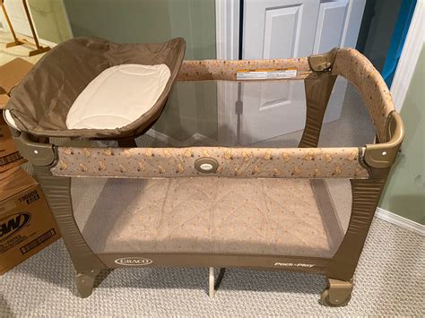 graco pack n play with changing table Bayi