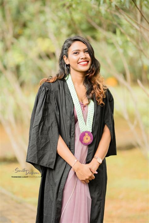 Which type of saree is suitable for graduation day? Quora