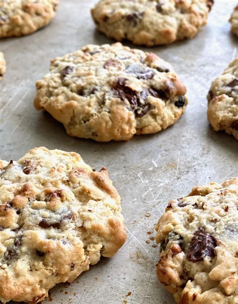 grains and grit chocolate chip cookies