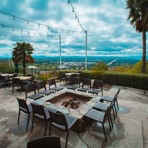 Discover Granada Hills Culinary Delights: Top Restaurants Await