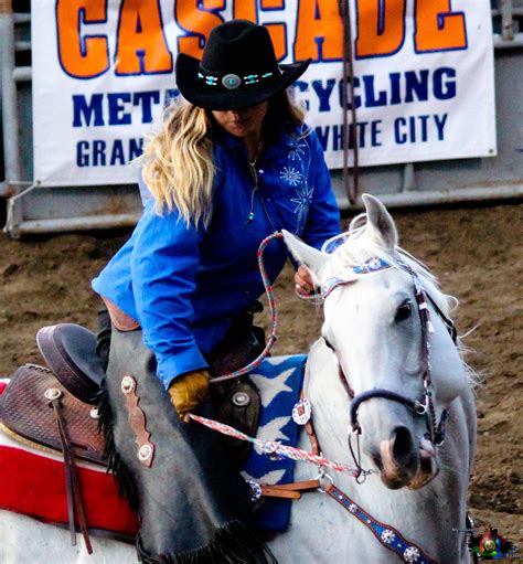 grants pass rodeo