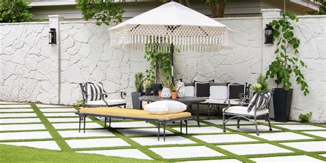 Artificial Grass for Patios Adds a modern look to your family home