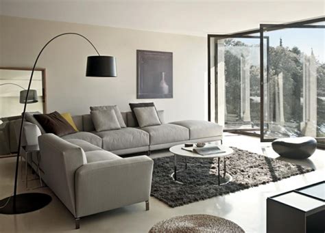 What Color Should I Paint My Living Room With Brown Couch Red White