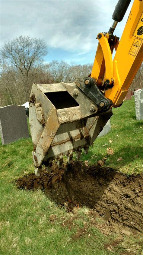 Grave Digging Backhoe Bucket