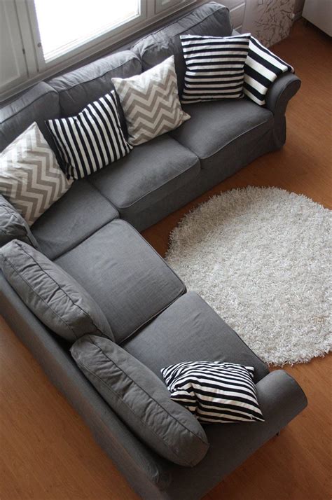 New Gray Couch With Throw Pillows For Living Room