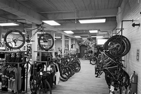 gray ghost bike shop