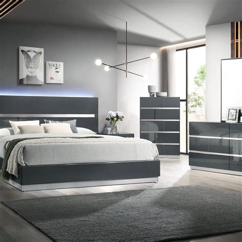 Gray Modern Bedroom Set
