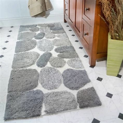 Gray Patterned Bath Rugs