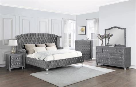 Gray Tufted Bedroom Set