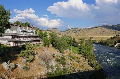 great places to stay around yellowstone