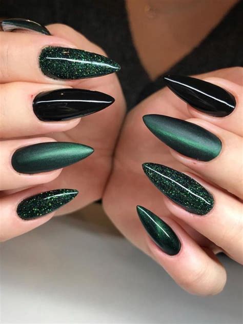 Dark Green Nails Ideas to Consider for 2020 Stylish Belles Green acrylic nails, Dark green