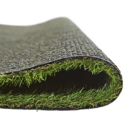 green 6ft x 8ft artificial grass rug