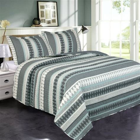 green and gray quilt sets