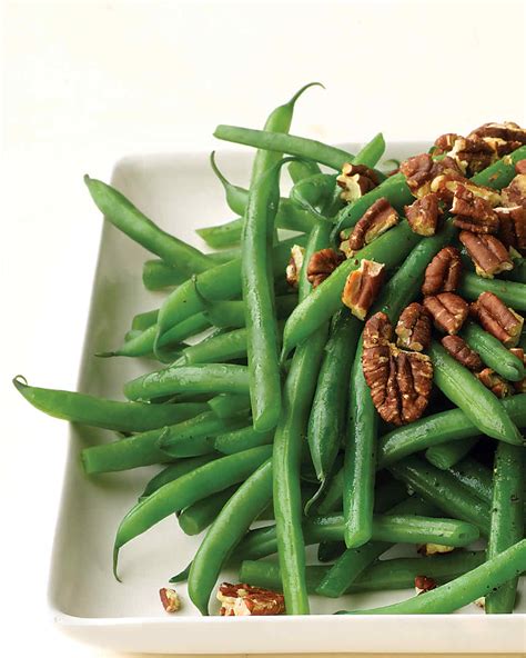 Green Beans With Toasted Pecans
