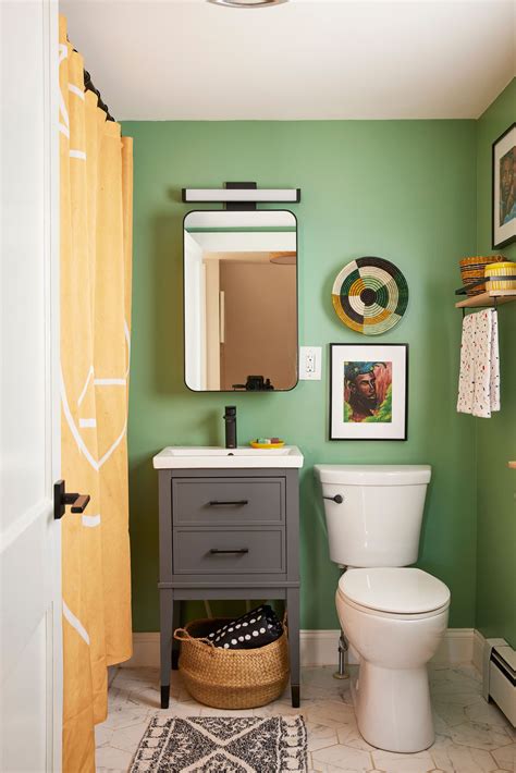 Green Wall For Bathroom