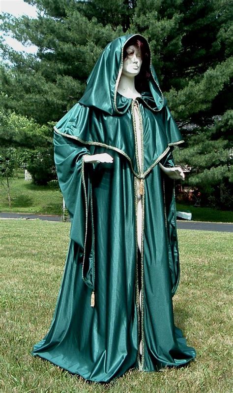 green wizard robe