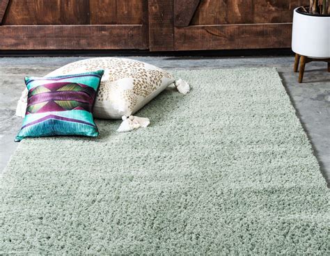 green wool 5x8 area rug