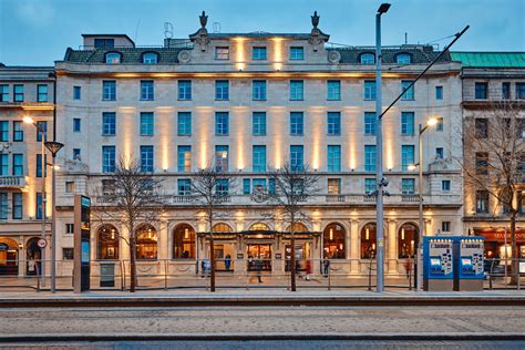 Experience Luxury at its Finest: Unveiling the Gresham Hotel Dublin's Timeless Charm