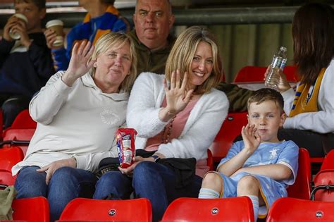 gresty fits fans