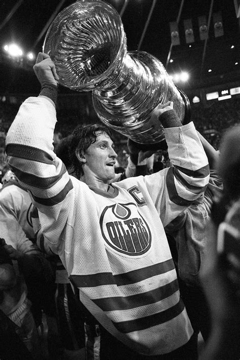 gretzky stanley cup wins