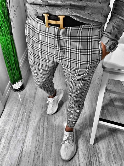 Love these grey checked trousers Mens pants fashion, Mens fashion