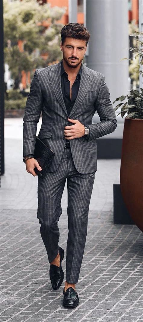 grey man outfit