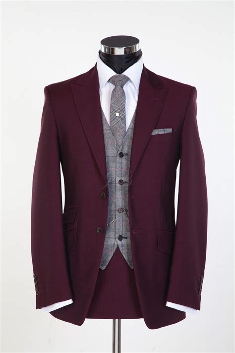 Grey groom suit with burgundy tie for burgundy and blush wedding 