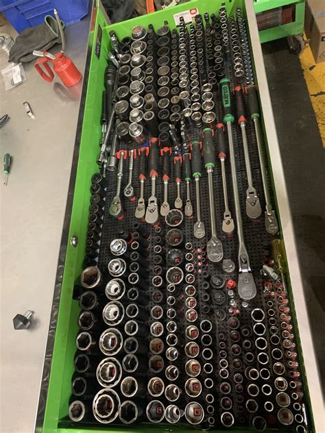 Grid Socket Organizer