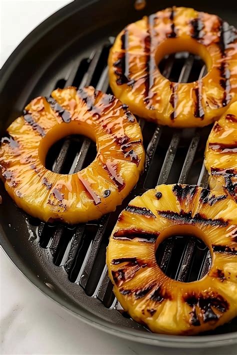 Grill Pineapple In Pan
