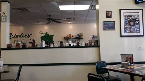 Grinders American Diner