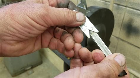 Grinding A Lathe Threading Tool