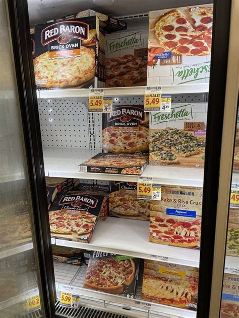 grocery store frozen pizza reviews