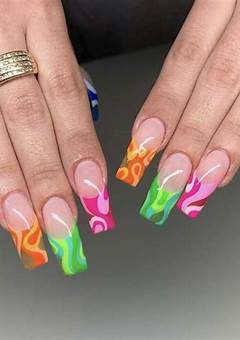 Groovy Acrylic Nails: A Trendy Nail Art In 2023