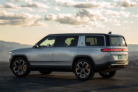 gross vehicle weight of rivian r1s