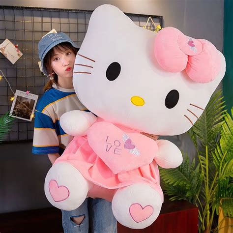 grosse peluche hello kitty