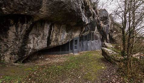 Grotte de la Vache in the Pyrenees was home for the artists of Niaux Cave