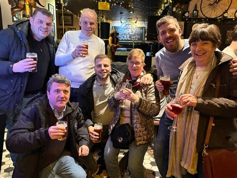 group pub walk