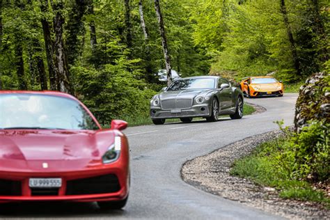 group tours versus self driving