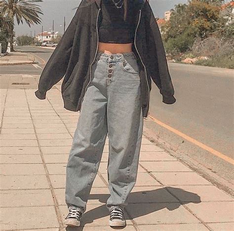 grunge aesthetic outfits baggy