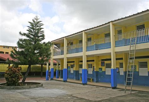 Guadeloupe Language School