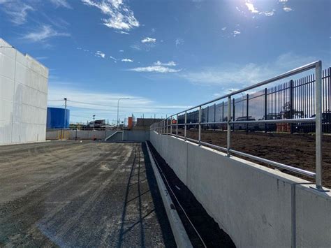 Guard Rail Retaining Wall