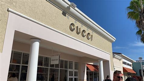 gucci outlet store locations florida