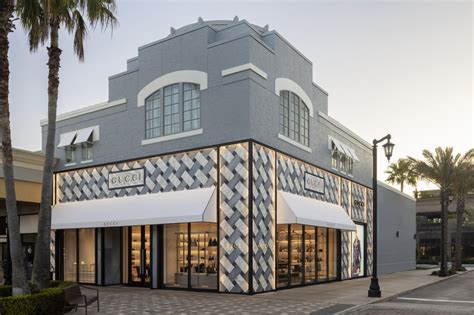 gucci store in jacksonville florida